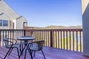 Top Floor Eagles Nest Condo with Pool and Hot Tub and Lake Views next to SDC